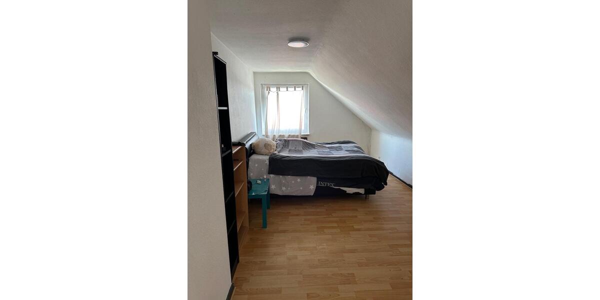 Dachgeschoßwohnung Stolzenau - 2 Zimmer, 35 m&sup2;, 390&euro; | Angebot:25853407