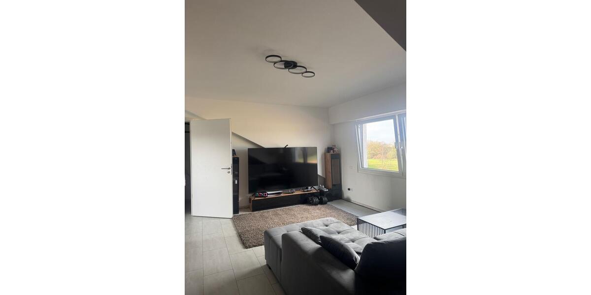 Dachgeschoßwohnung Heinsberg - 3 Zimmer, 68 m&sup2;, 1.115&euro; | Angebot:26271504