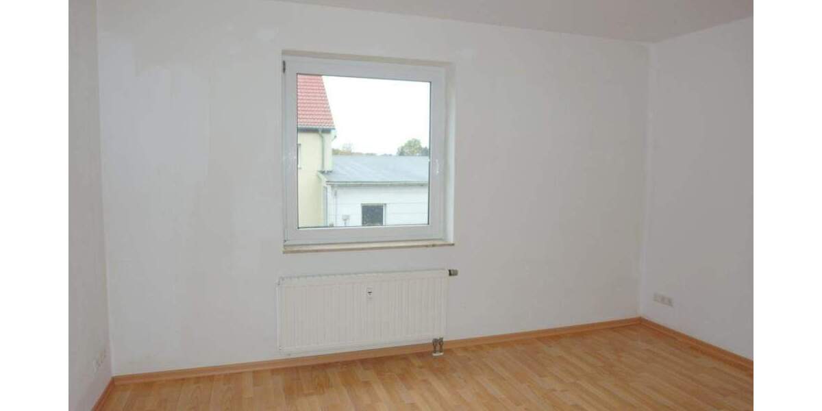 Ruhige 3-Zimmer-Wohnung mit Terrasse, separater Küche und Laminatboden am Rande von Königsbrück 3 zimmer