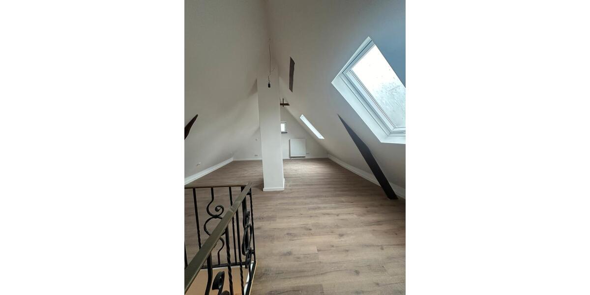 Maisonettenwohnung Meerbusch - 4 Zimmer, 120 m&sup2;, 1.900&euro; | Angebot:26384269