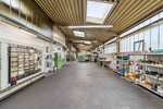 Funktionaler Gewerbekomplex in zentraler Lage - ideale Investitionsoption. zimmer