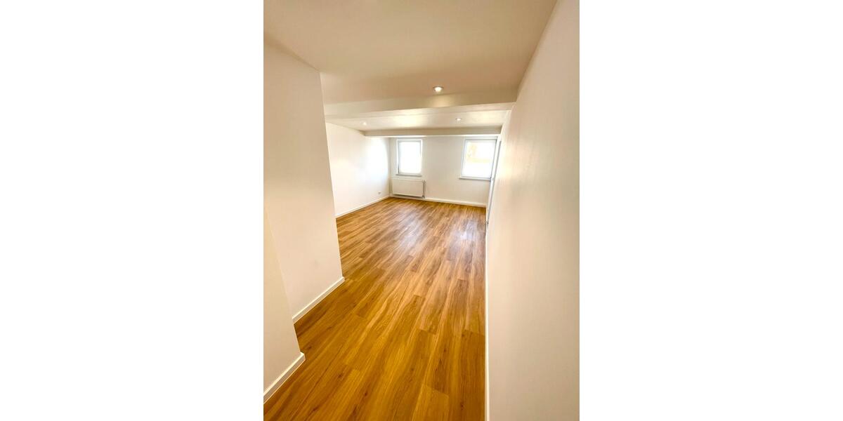 Sehr schöne 4ZKB-Altbauwohnung mit grosser Terrasse & Loft in Dur 4 zimmer