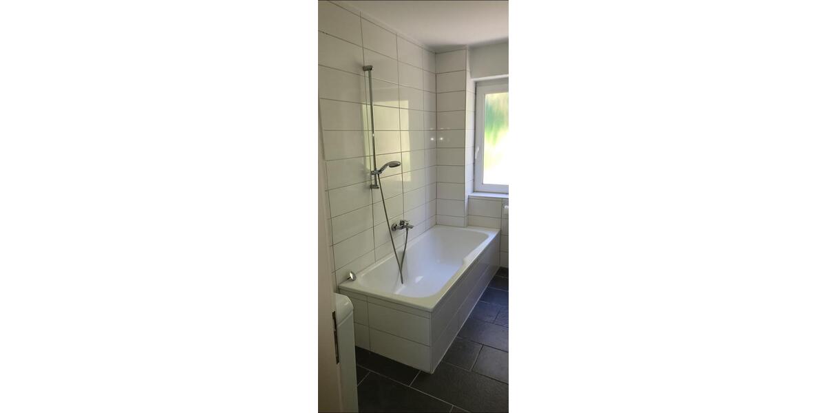 Erdgeschoßwohnung Hirschhorn (Neckar) - 4 Zimmer, 128 m&sup2;, 1.400&euro; | Angebot:24652524