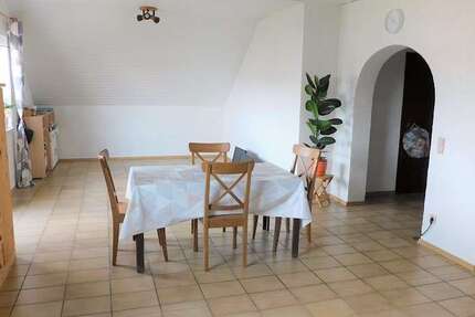 Wohnung Lingenfeld - 4 Zimmer, 92 m&sup2;, 960&euro; | Angebot:26905469