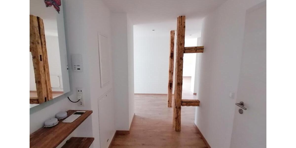 Dachgeschoßwohnung Sonneberg - 2 Zimmer, 62 m&sup2;, 590&euro; | Angebot:25976122