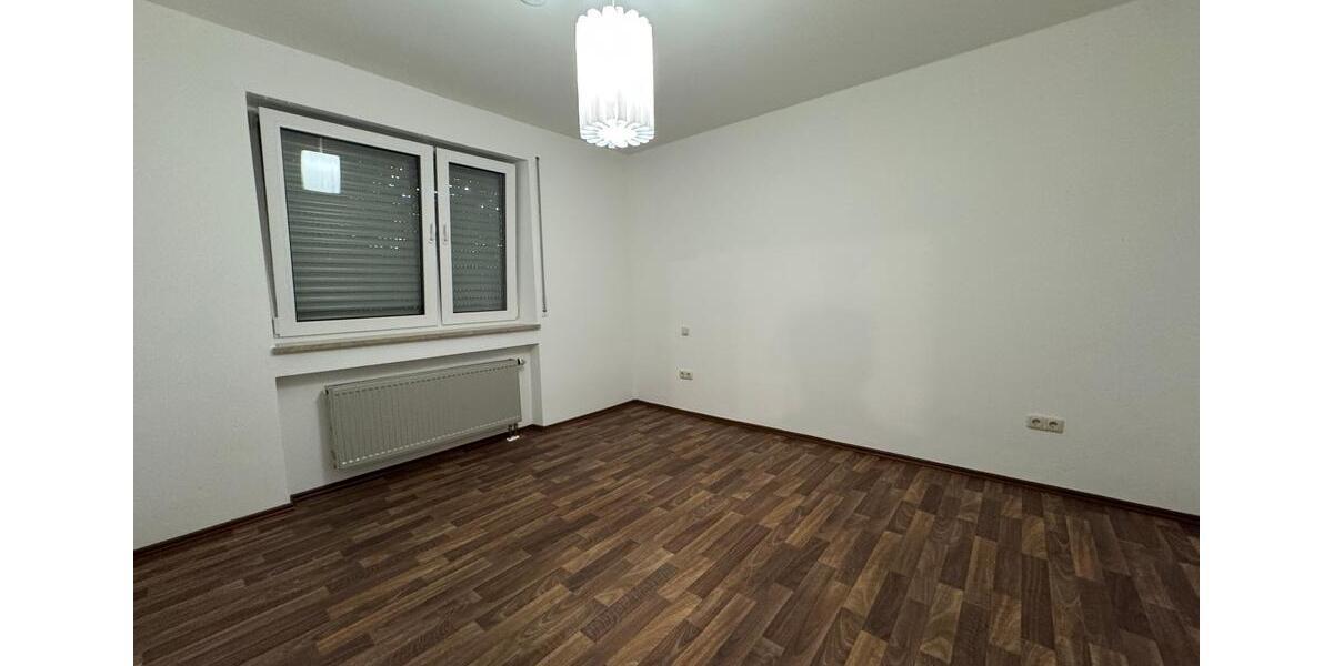 3 Zimmer Erdgeschoß-Wohnung nähe Innenstadt 3 zimmer