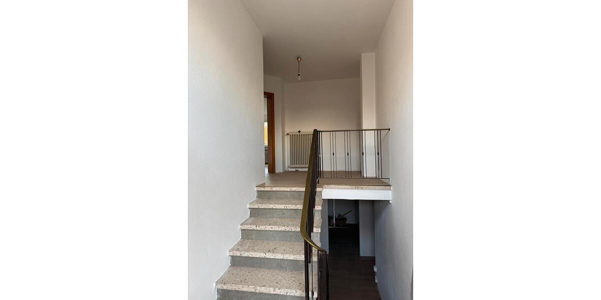 Frisch renoviertes Einfamilienhaus – ab 01.12. zu vermieten 4 zimmer