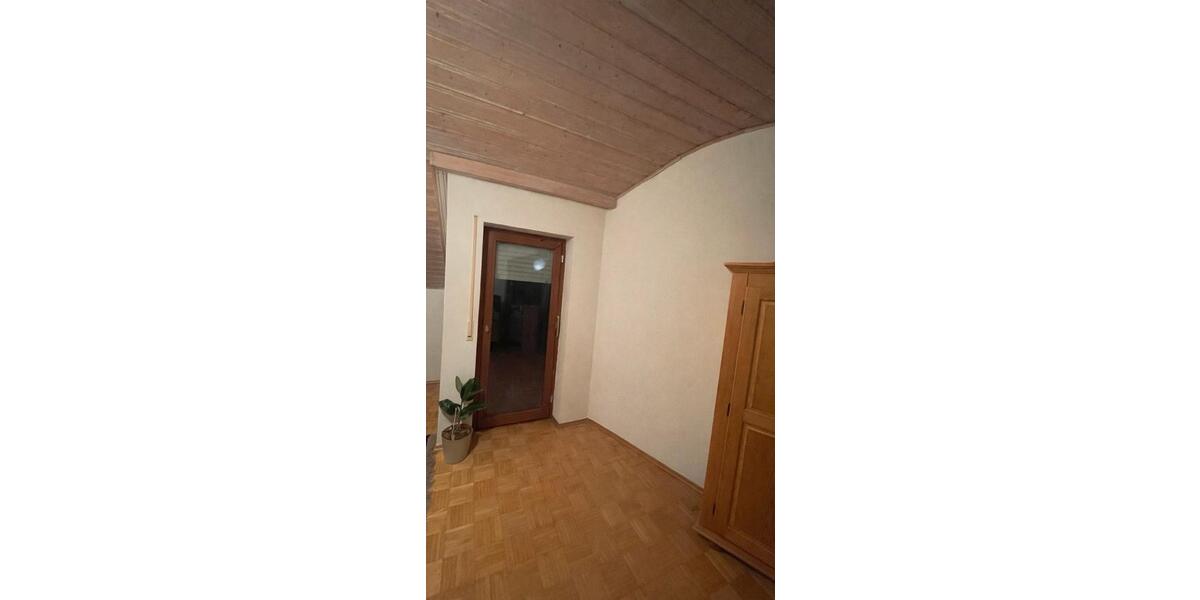 Dachgeschoßwohnung Heidenheim an der Brenz - 2 Zimmer, 18 m&sup2;, 500&euro; | Angebot:24619605