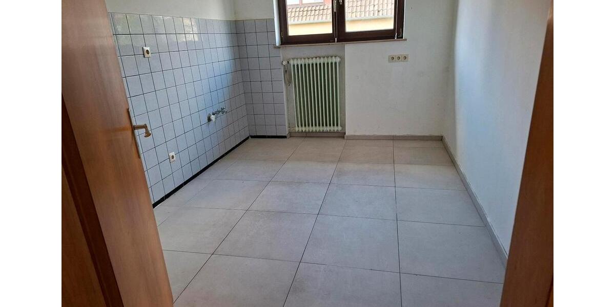 Etagenwohnung Mogendorf - 3 Zimmer, 95 m&sup2;, 750&euro; | Angebot:26636613