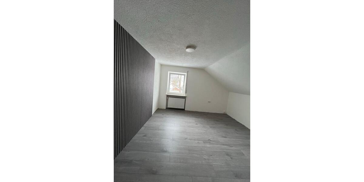Dachgeschoßwohnung Achstetten - 4 Zimmer, 86 m&sup2;, 1.430&euro; | Angebot:25941991