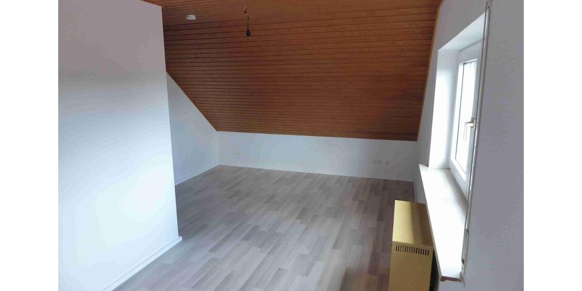 Dachgeschoßwohnung Bad Bodenteich - 4 Zimmer, 90 m&sup2;, 630&euro; | Angebot:25934732