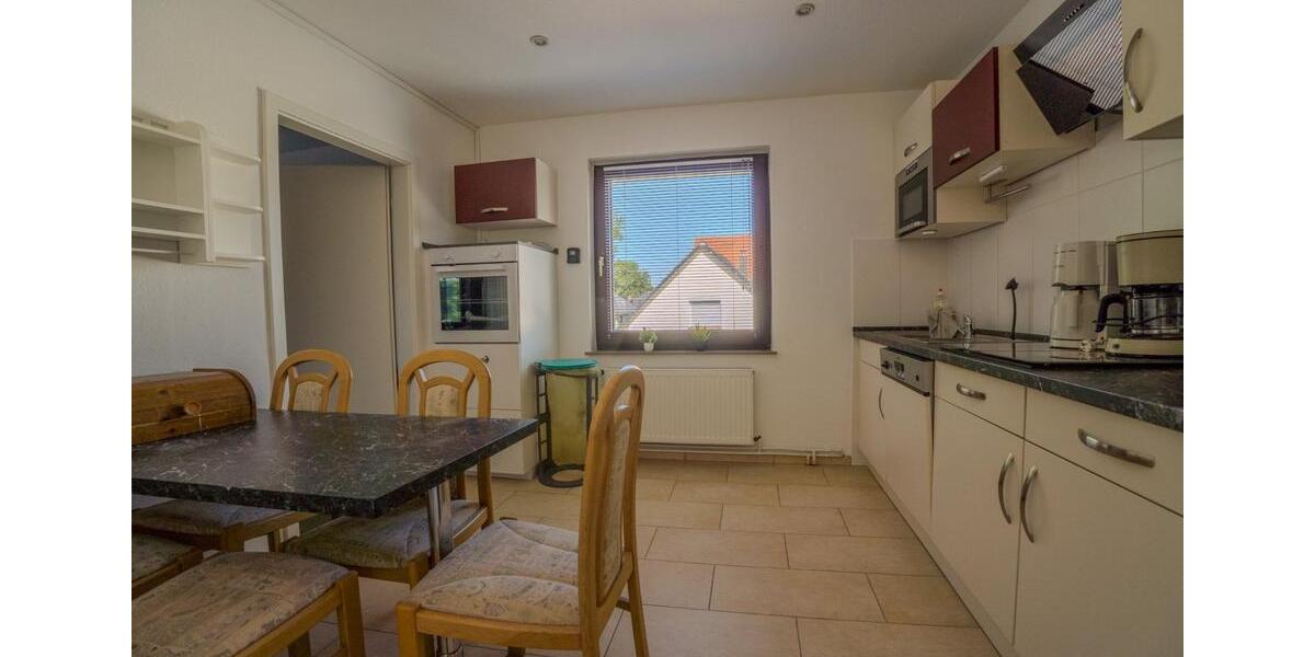 Wohnen auf Zeit Nordenham - 4 Zimmer, 130 m&sup2;, 35&euro; | Angebot:22840862