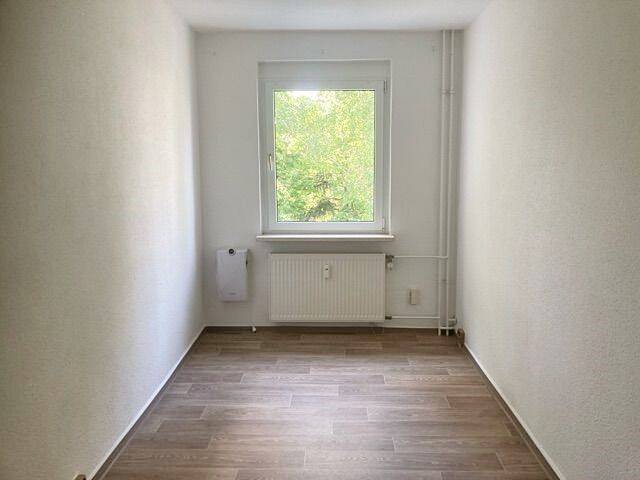 Etagenwohnung Hermsdorf - 3 Zimmer, 59 m&sup2;, 350&euro; | Angebot:26797081
