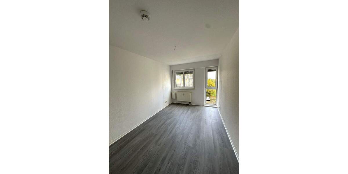 Etagenwohnung Kabelsketal Großkugel - 4 Zimmer, 121 m&sup2;, 837&euro; | Angebot:25997422