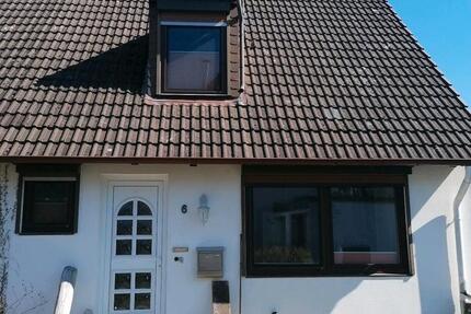 Haus Preetz - 2 Zimmer, 80 m&sup2;, 500&euro; | Angebot:26433454
