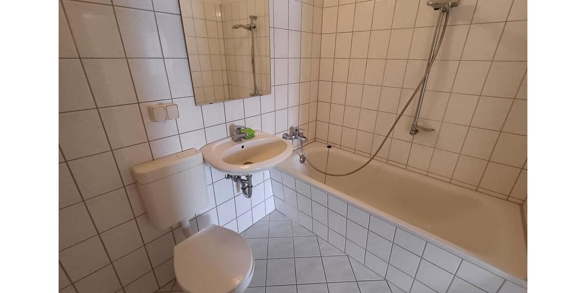 Etagenwohnung Schmalkalden - 3 Zimmer, 64 m&sup2;, 352&euro; | Angebot:24795803