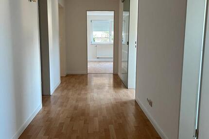 Helle 2-Zimmer-Wohnung mit eigenem Garten zimmer