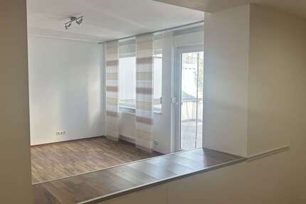 Wohnung Baden-Baden Baden - 2 Zimmer, 98 m&sup2;, 600&euro; | Angebot:25893154