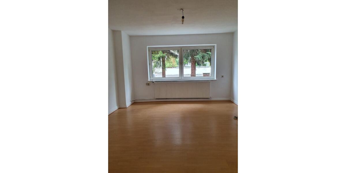 Erdgeschoßwohnung Bad Pyrmont - 2 Zimmer, 70 m&sup2;, 500&euro; | Angebot:24768378