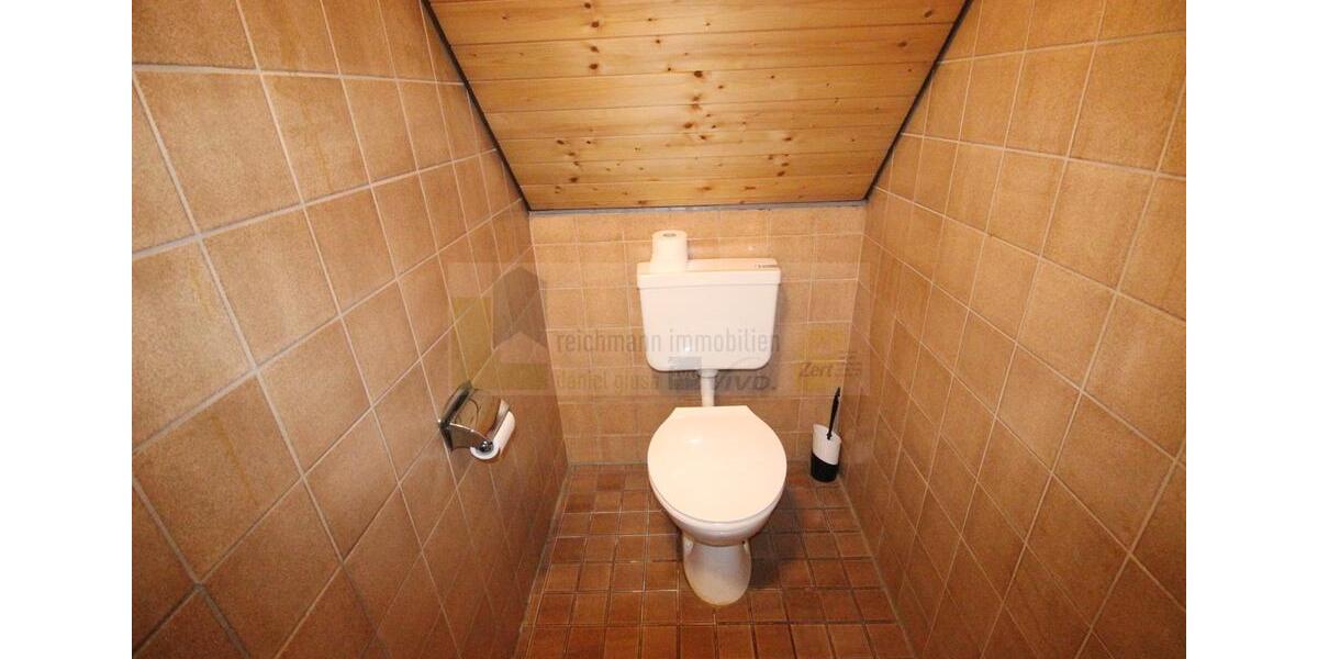 Dachgeschoßwohnung Villingen-Schwenningen Schwenningen - 3 Zimmer, 153 m&sup2;, 550&euro; | Angebot:26727642