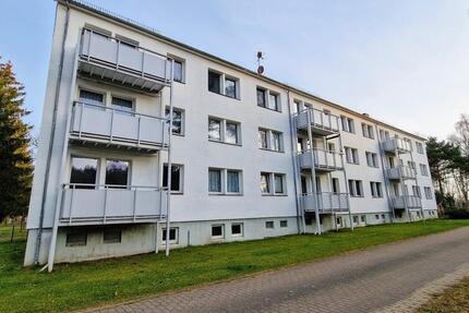 Niedliche 2-Zimmer-Wohnung in sehr ruhiger Lage in Brahlstorf