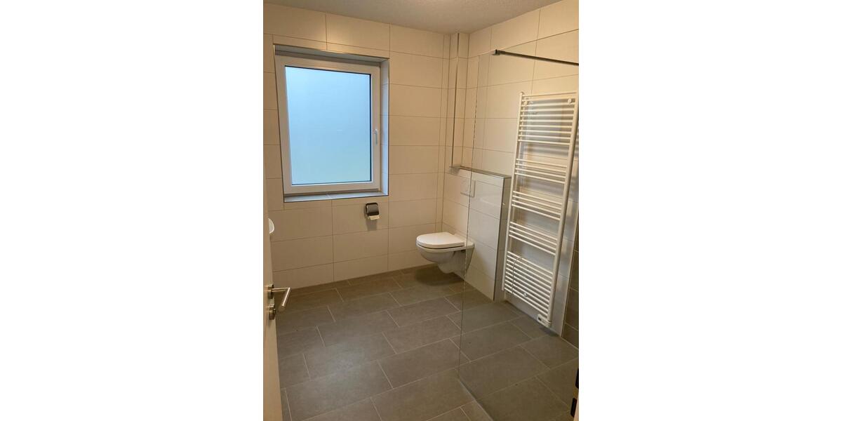 Erdgeschoßwohnung Ostrhauderfehn - 3 Zimmer, 82 m&sup2;, 780&euro; | Angebot:25995471