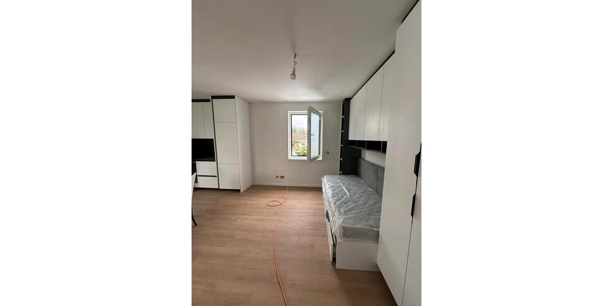 Etagenwohnung Wedel - 1 Zimmer, 32 m&sup2;, 998&euro; | Angebot:24755573