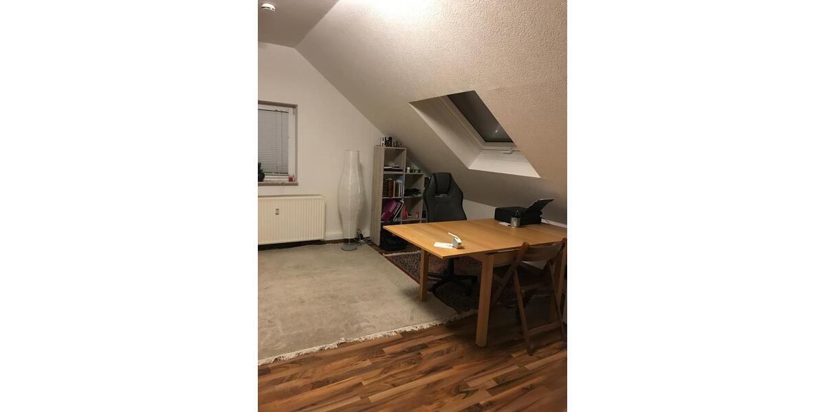 Dachgeschoßwohnung Bergneustadt - 1 Zimmer, 40 m&sup2;, 325&euro; | Angebot:26470928