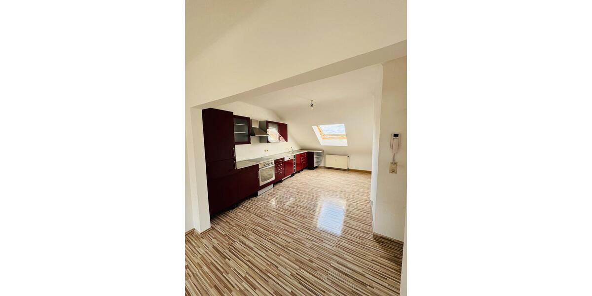 Dachgeschoßwohnung Wadgassen - 2 Zimmer, 70 m&sup2;, 630&euro; | Angebot:26221108