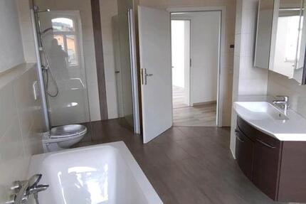 4-Raum- Wohnung 118 qm in 09380 Thalheim , 1. OG 4 zimmer