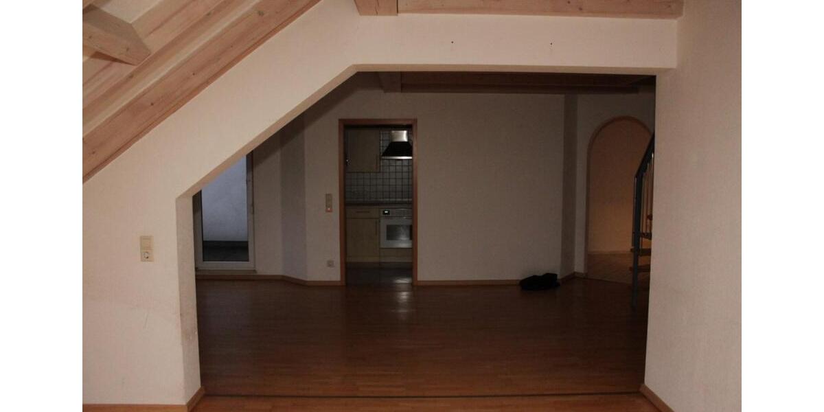 Dachgeschoßwohnung Aalen Attenhofen - 5.5 Zimmer, 119 m&sup2;, 1.270&euro; | Angebot:25923473