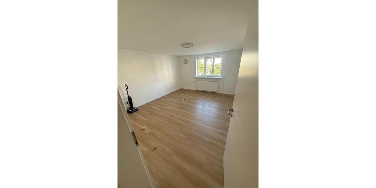 Erdgeschoßwohnung Engen - 2 Zimmer, 47 m&sup2;, 950&euro; | Angebot:26237149