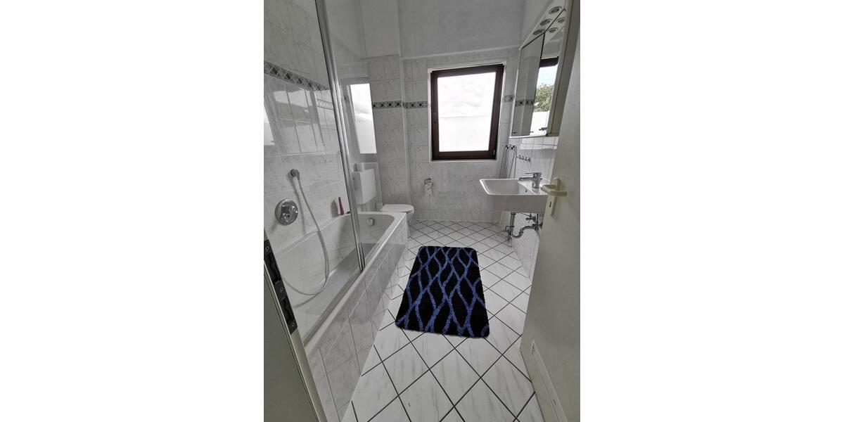 Hochparterre Wiesbaden Bierstadt - 3 Zimmer, 80 m&sup2;, 1.250&euro; | Angebot:24981602