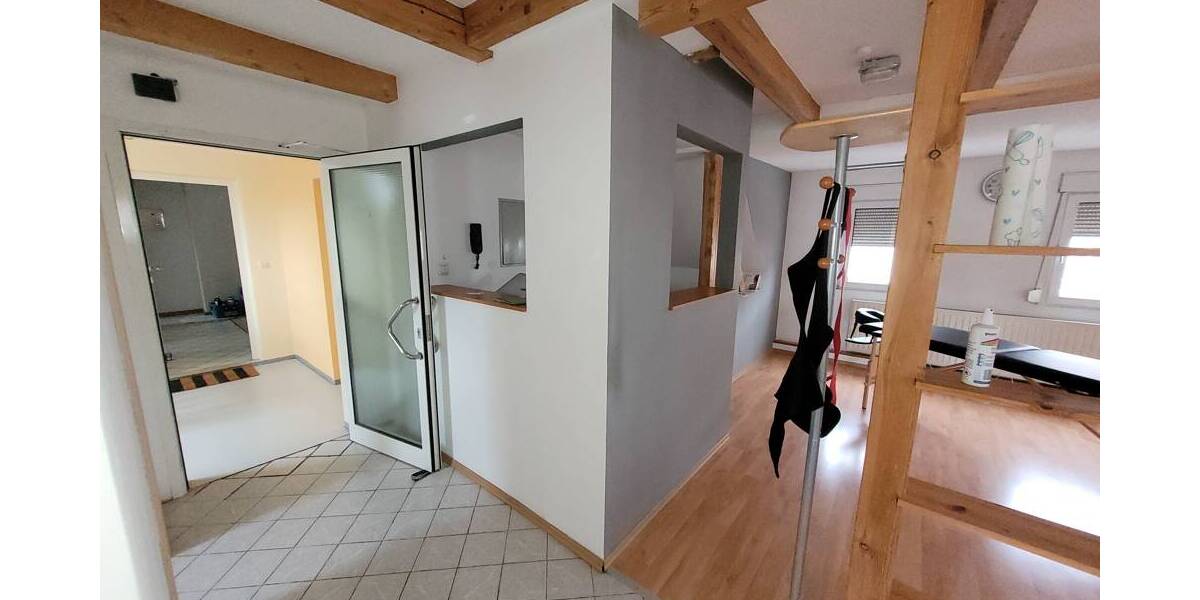 Etagenwohnung Schwabach Nasbach - 3 Zimmer, 107 m&sup2;, 700&euro; | Angebot:26017073