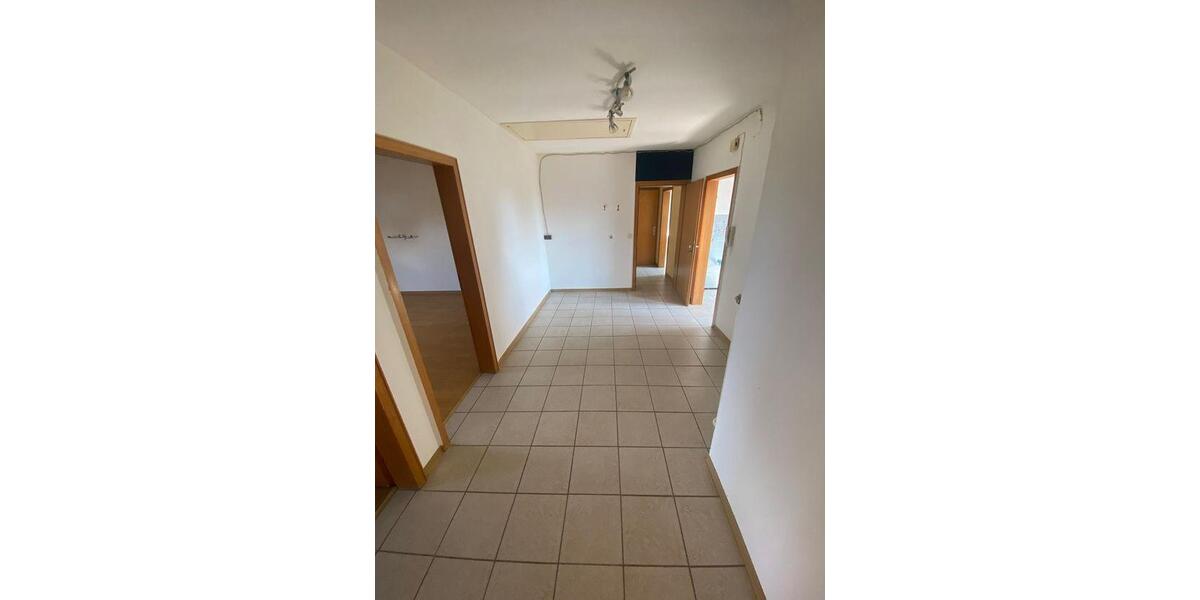 Dachgeschoßwohnung Monzelfeld - 3 Zimmer, 90 m&sup2;, 500&euro; | Angebot:26532444