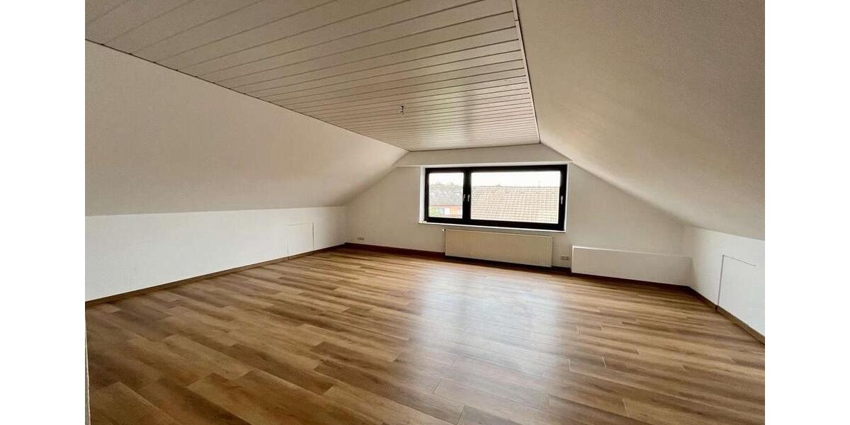 Maisonettenwohnung Bergheim - 2 Zimmer, 79 m&sup2;, 920&euro; | Angebot:26124672
