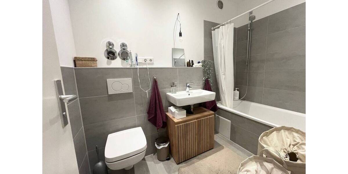 Etagenwohnung Köln Bayenthal - 2 Zimmer, 76 m&sup2;, 1.285&euro; | Angebot:26092169