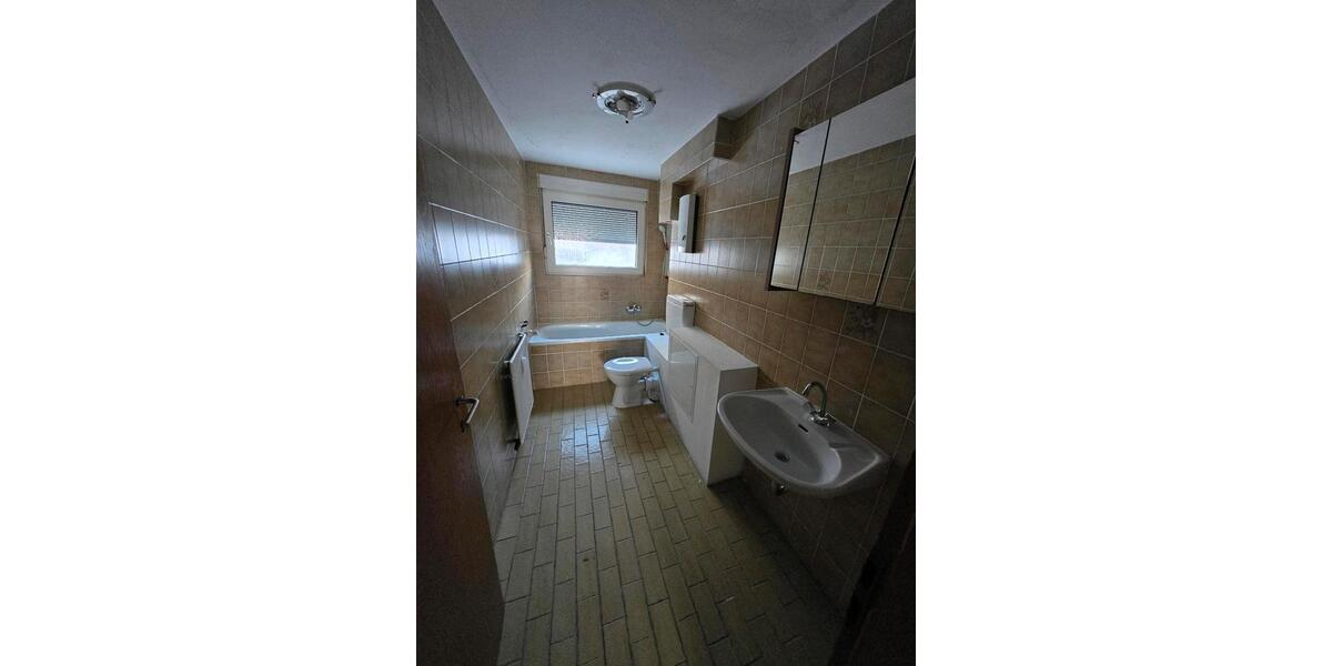 Erdgeschoßwohnung Kastellaun - 4 Zimmer, 100 m&sup2;, 750&euro; | Angebot:24349093