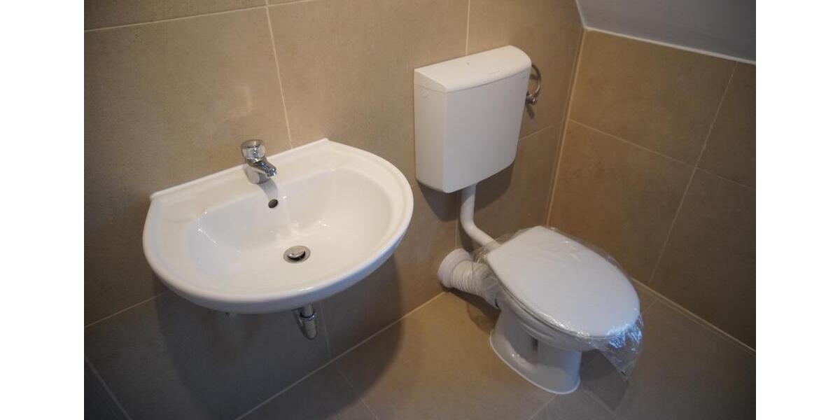 Dachgeschoßwohnung Bad Honnef - 3 Zimmer, 82 m&sup2;, 900&euro; | Angebot:24478584