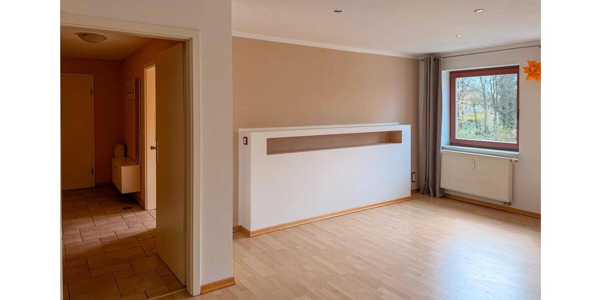 Etagenwohnung Pritzwalk - 2 Zimmer, 82 m&sup2;, 676&euro; | Angebot:26251007