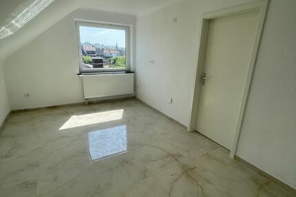 Wohnung Illingen - 3 Zimmer, 80 m&sup2;, 600&euro; | Angebot:26115571