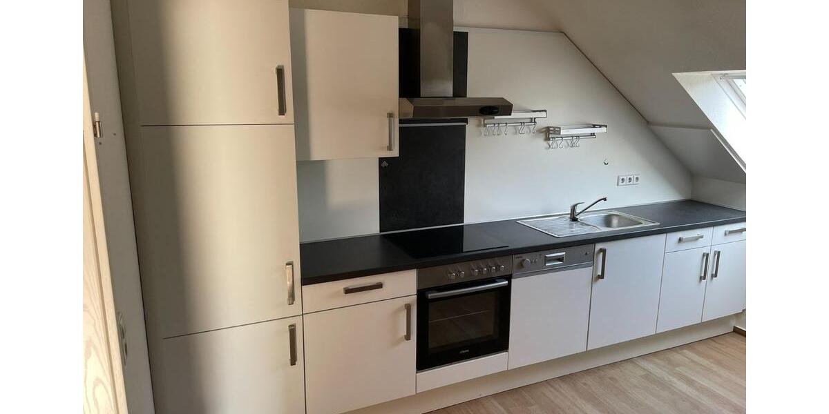 Dachgeschoßwohnung Lingen (Ems) - 3 Zimmer, 98 m&sup2;, 950&euro; | Angebot:24643463
