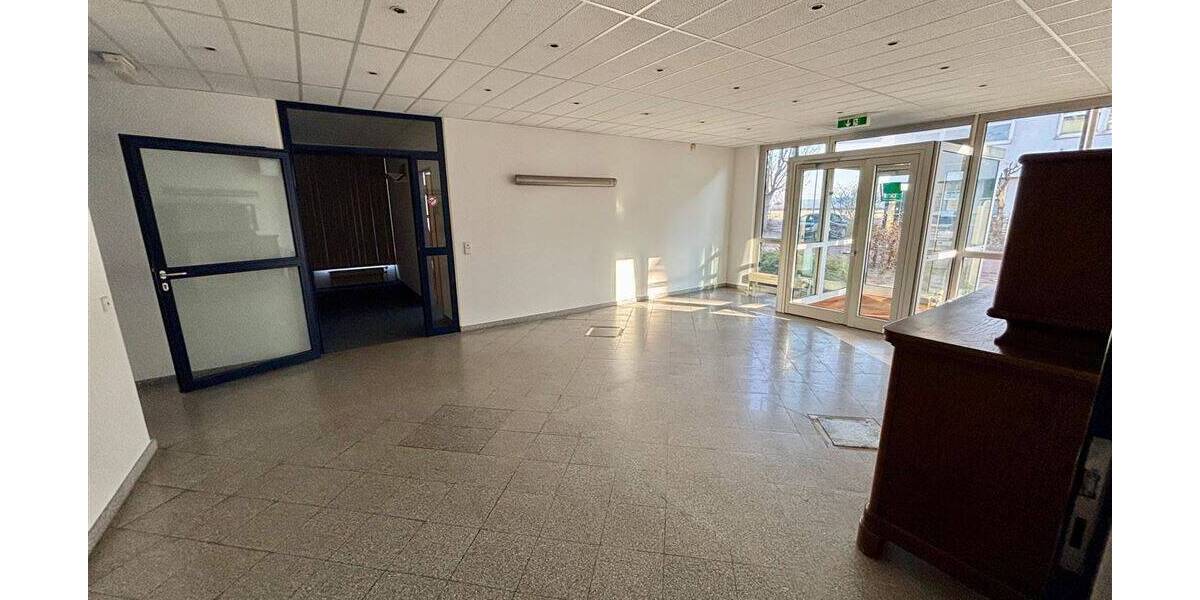 Gewerbeobjekt Schkeuditz Dölzig - 1 Zimmer, 471 m&sup2;, 2.800&euro; | Angebot:26616775