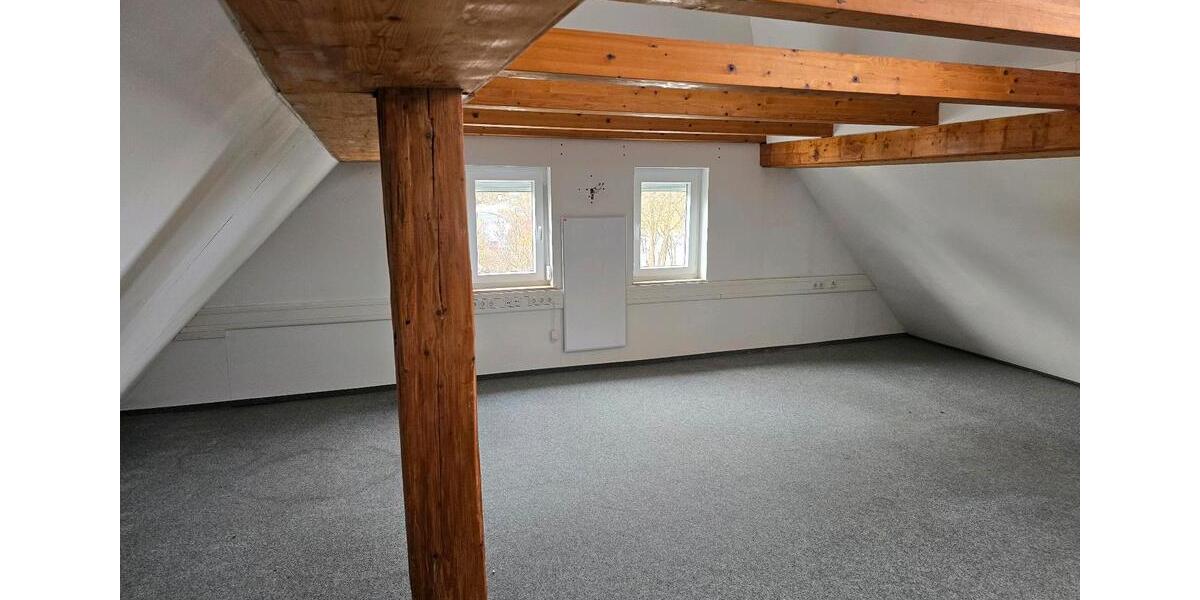 Doppelhaushälfte Coburg - 1 Zimmer, 75 m&sup2;, 550&euro; | Angebot:25948211