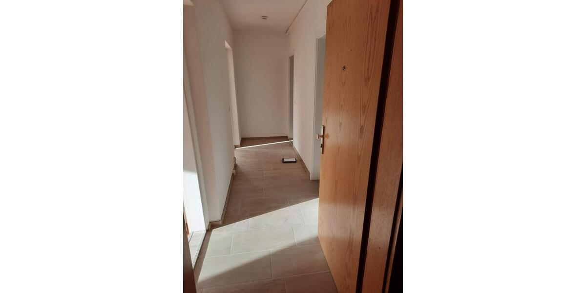 Erdgeschoßwohnung Burg Stargard - 2 Zimmer, 49 m&sup2;, 400&euro; | Angebot:26598251