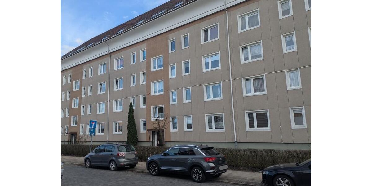 Etagenwohnung Neubrandenburg Datzeberg - 4 Zimmer, 73 m&sup2;, 653&euro; | Angebot:25717399