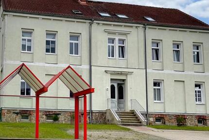 Wohnung Penig - 2.5 Zimmer, 65 m&sup2;, 400&euro; | Angebot:21210311