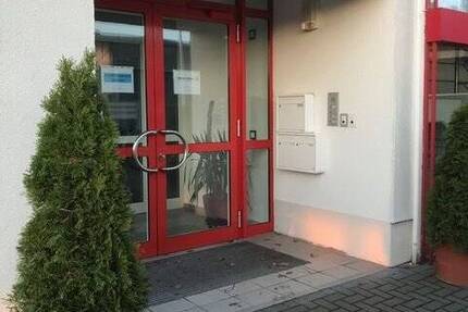 Ihr neuer repräsentativer Firmensitz mit großer Lager-Produktionsfläche erwartet Sie zimmer