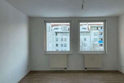 Wohnung zum Mieten in Berlin 772 € 83 m² 4 zimmer