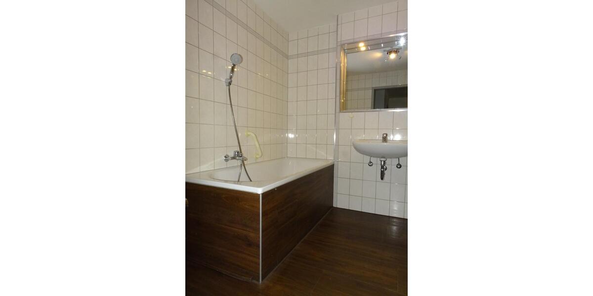 Erdgeschoßwohnung Riesbürg - 3 Zimmer, 75 m&sup2;, 710&euro; | Angebot:25932455